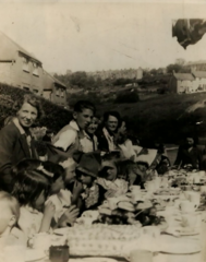 Valleyside Road VE day Party